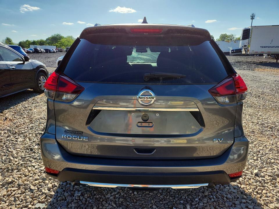 2017 Nissan Rogue მანქანა იყიდება აუქციონზე, vin: KNMAT2MT5HP588329, აუქციონის ნომერი: 52303046