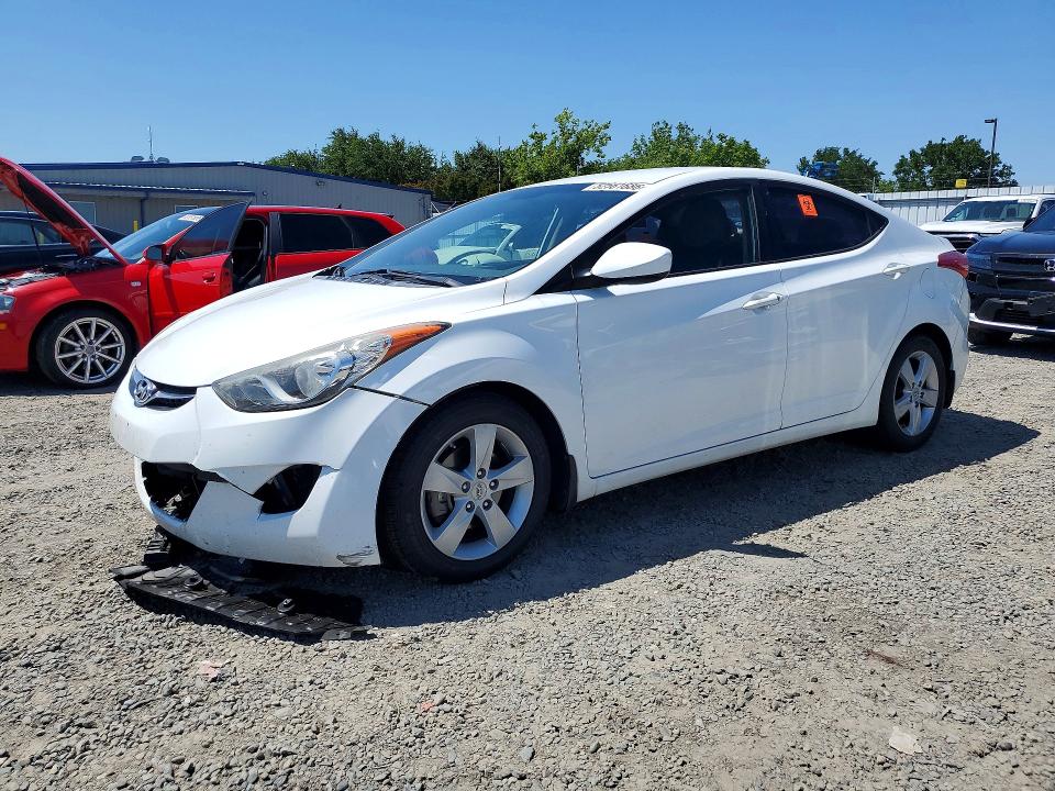 52561686 :رقم المزاد ، 5NPDH4AE9DH294549 vin ، 2013 Hyundai Elantra مزاد بيع