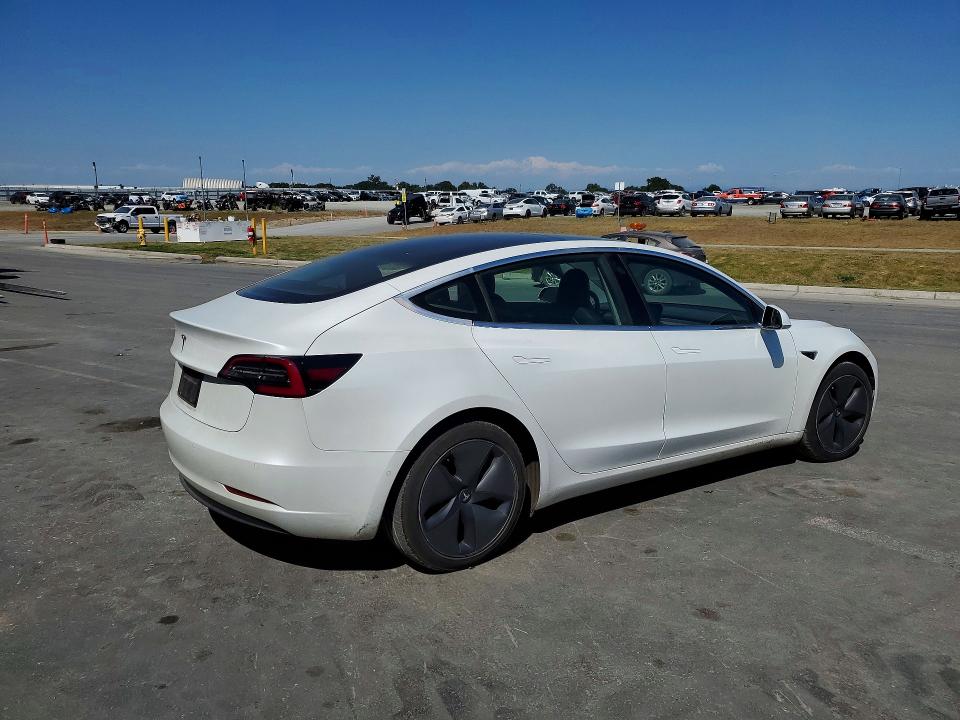 54732396 :رقم المزاد ، 5YJ3E1EA3LF633362 vin ، 2020 Tesla Model 3 مزاد بيع