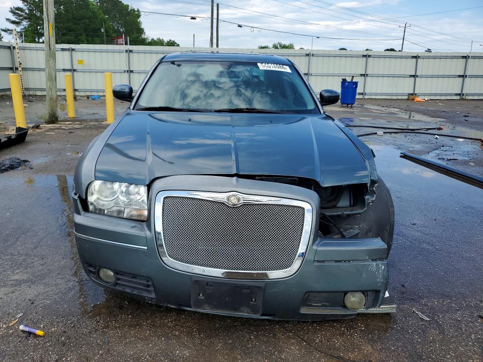 54618986 :رقم المزاد ، 2C3JA53G45H551272 vin ، 2005 Chrysler 300 مزاد بيع