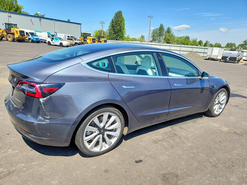 2020 Tesla Model 3 მანქანა იყიდება აუქციონზე, vin: 5YJ3E1EB8LF640123, აუქციონის ნომერი: 53290716