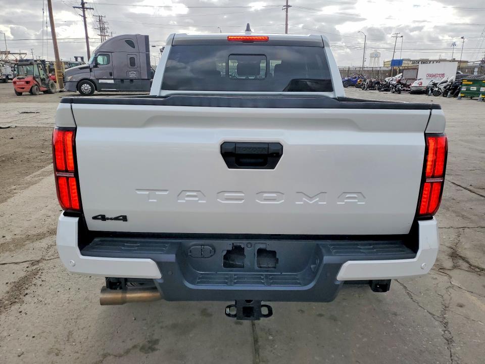 54547046 :رقم المزاد ، 3TYLB5JN7ST095269 vin ، 2025 Toyota Tacoma مزاد بيع