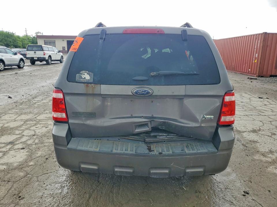 2011 Ford Escape მანქანა იყიდება აუქციონზე, vin: 1FMCU9DG2BKB92179, აუქციონის ნომერი: 54681126
