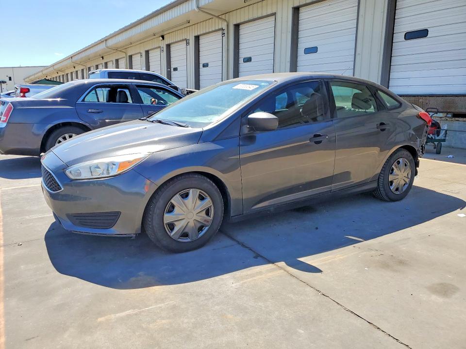 Auction sale of the 2015 Ford Focus, vin: 1FADP3E28FL383613, lot number: 53653346