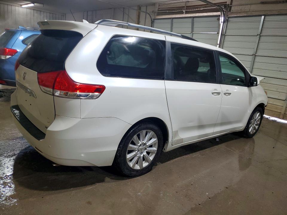 Продажа на аукционе авто 2011 Toyota Sienna, vin: 5TDYK3DCXBS069829, номер лота: 54926606