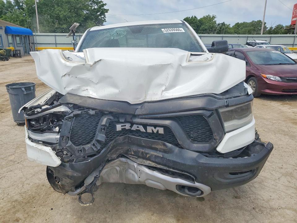 52039566 :رقم المزاد ، 1C6SRFET1KN826356 vin ، 2019 Ram 1500 مزاد بيع