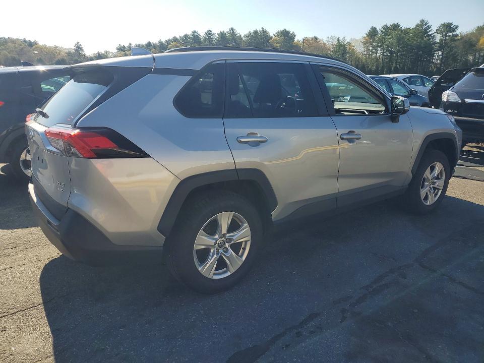 51696176 :رقم المزاد ، 2T3P1RFV4MW169071 vin ، 2021 Toyota Rav4 مزاد بيع