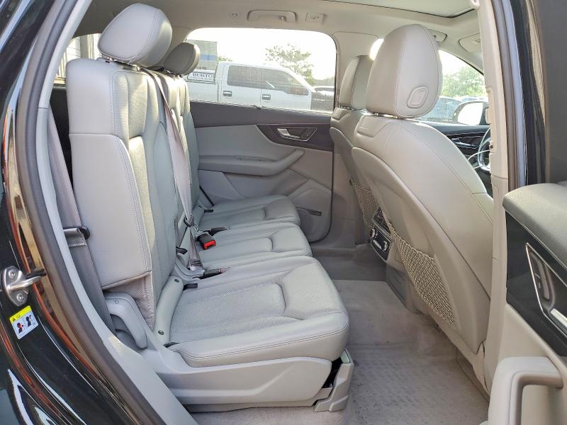 Продажа на аукционе авто 2017 Audi Q7, vin: WA1VAAF7XHD030375, номер лота: 55084186