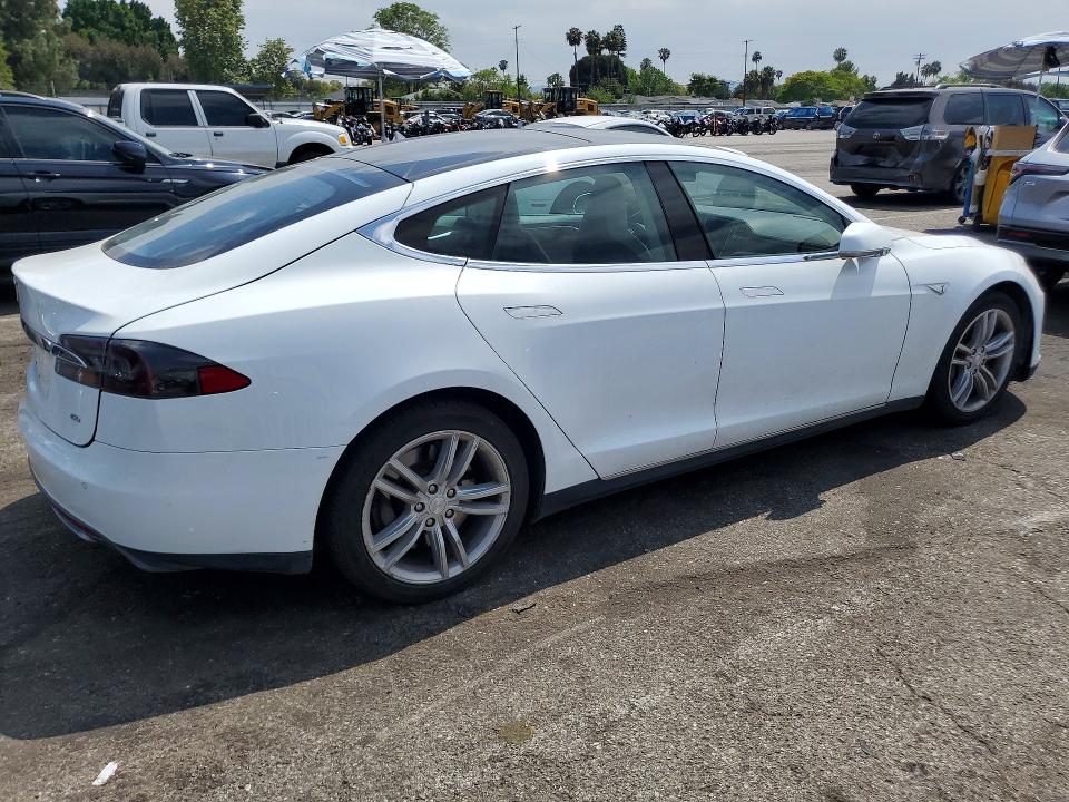 53805706 :رقم المزاد ، 5YJSA1S15EFP30383 vin ، 2014 Tesla Model S مزاد بيع