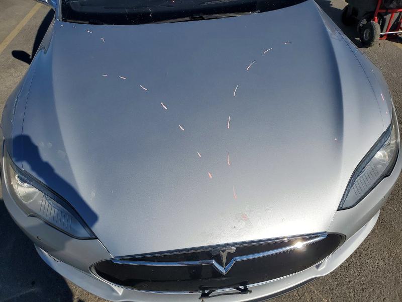 Продажа на аукционе авто 2016 Tesla Model S, vin: 5YJSA1E24GF123723, номер лота: 50884866