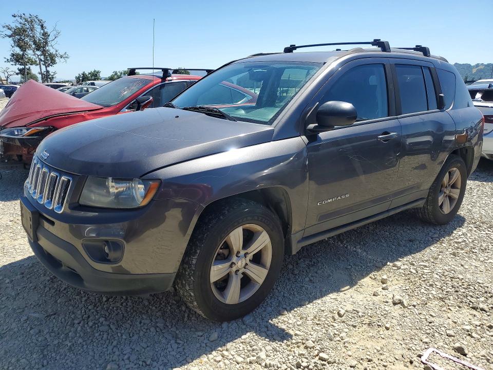 52951906 :رقم المزاد ، 1C4NJDBB6GD722729 vin ، 2016 Jeep Compass مزاد بيع