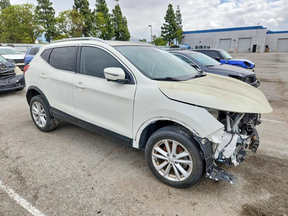 53296276 :رقم المزاد ، JN1BJ1CP0HW029224 vin ، 2017 Nissan Rogue Sport مزاد بيع