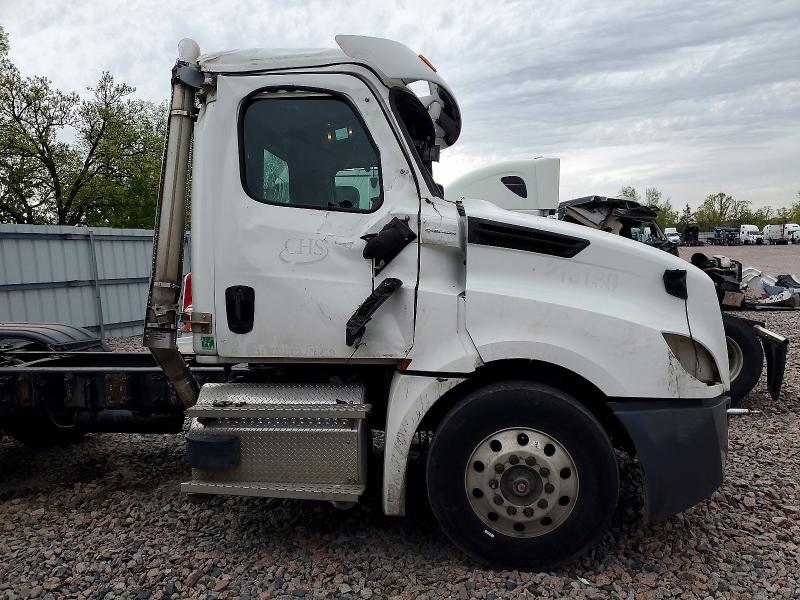 53538376 :رقم المزاد ، 3AKJHLDV1MSMU2856 vin ، 2021 Freightliner Cascadia 126 مزاد بيع