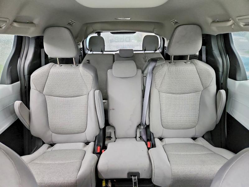 Продажа на аукционе авто 2025 Toyota Sienna, vin: 5TDKRKEC6SS240568, номер лота: 53754356