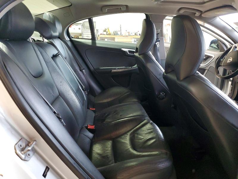 2014 Volvo S60 მანქანა იყიდება აუქციონზე, vin: YV1612FS2E2298195, აუქციონის ნომერი: 54020156
