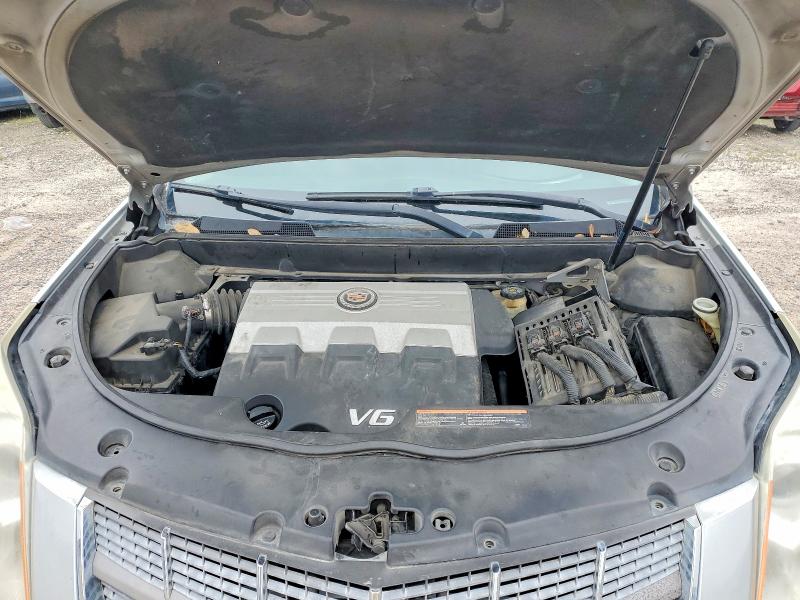 52200566 :رقم المزاد ، 3GYFNAEY2AS505428 vin ، 2010 Cadillac Srx مزاد بيع