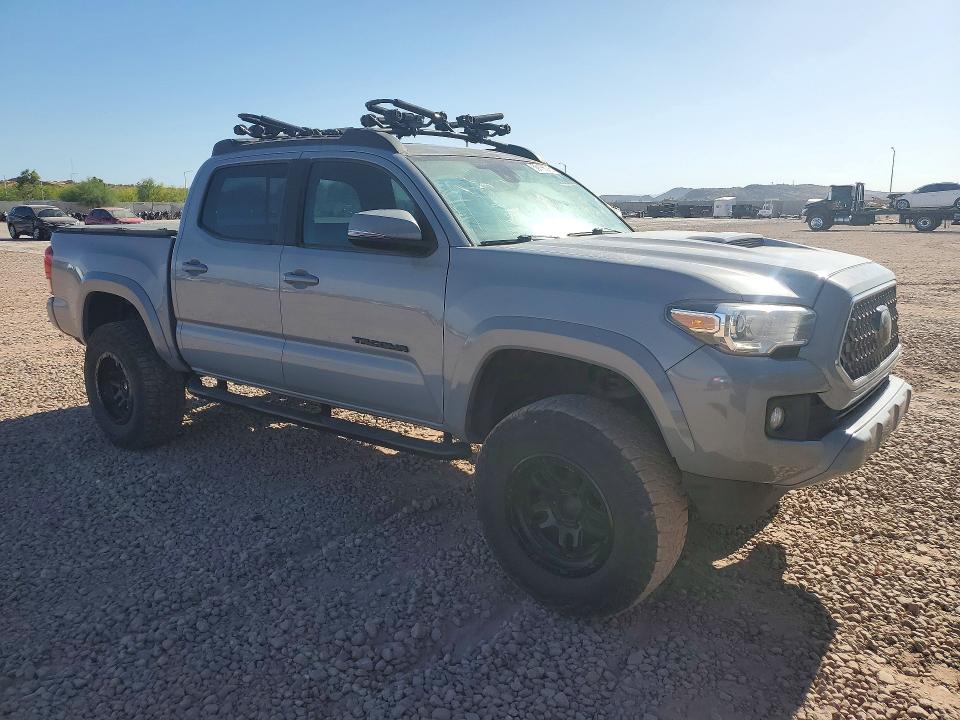55136076 :رقم المزاد ، 3TMCZ5AN1JM155861 vin ، 2018 Toyota Tacoma مزاد بيع