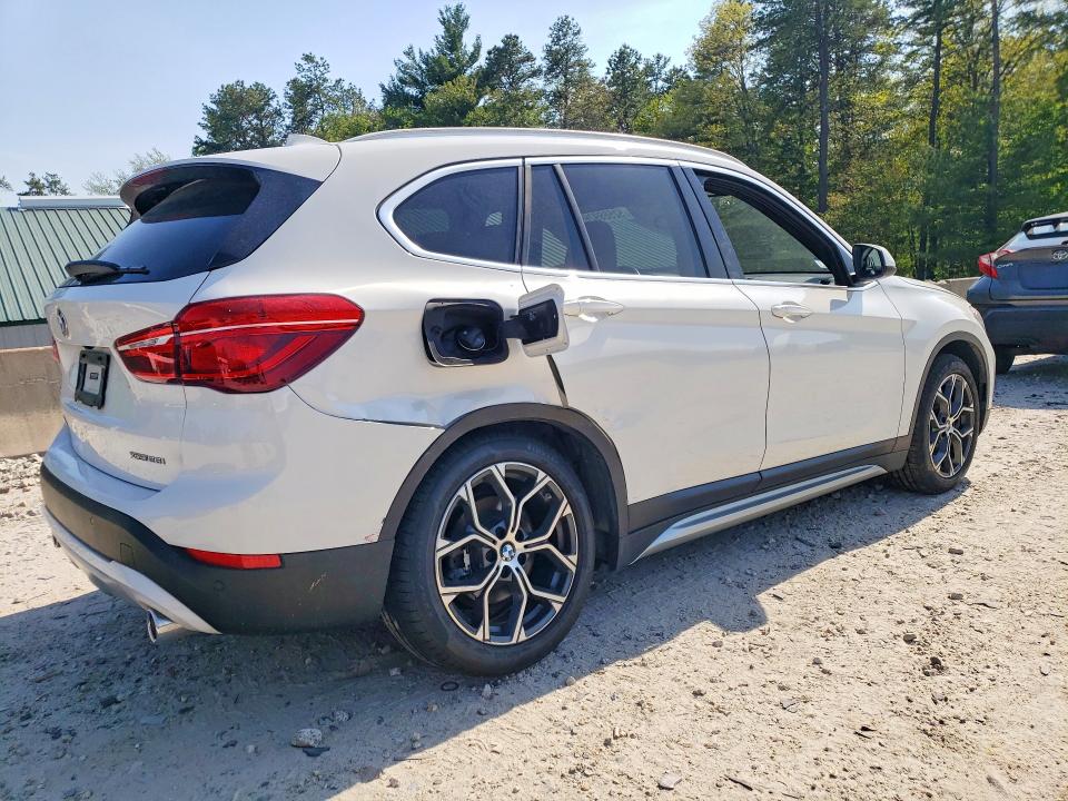 52568926 :رقم المزاد ، WBXJG9C03L5R29996 vin ، 2020 Bmw X1 مزاد بيع
