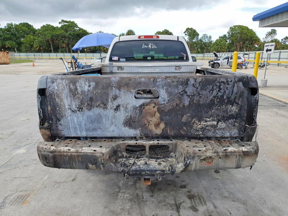 2005 Toyota Tundra მანქანა იყიდება აუქციონზე, vin: 5TBJT321X5S471167, აუქციონის ნომერი: 55363886