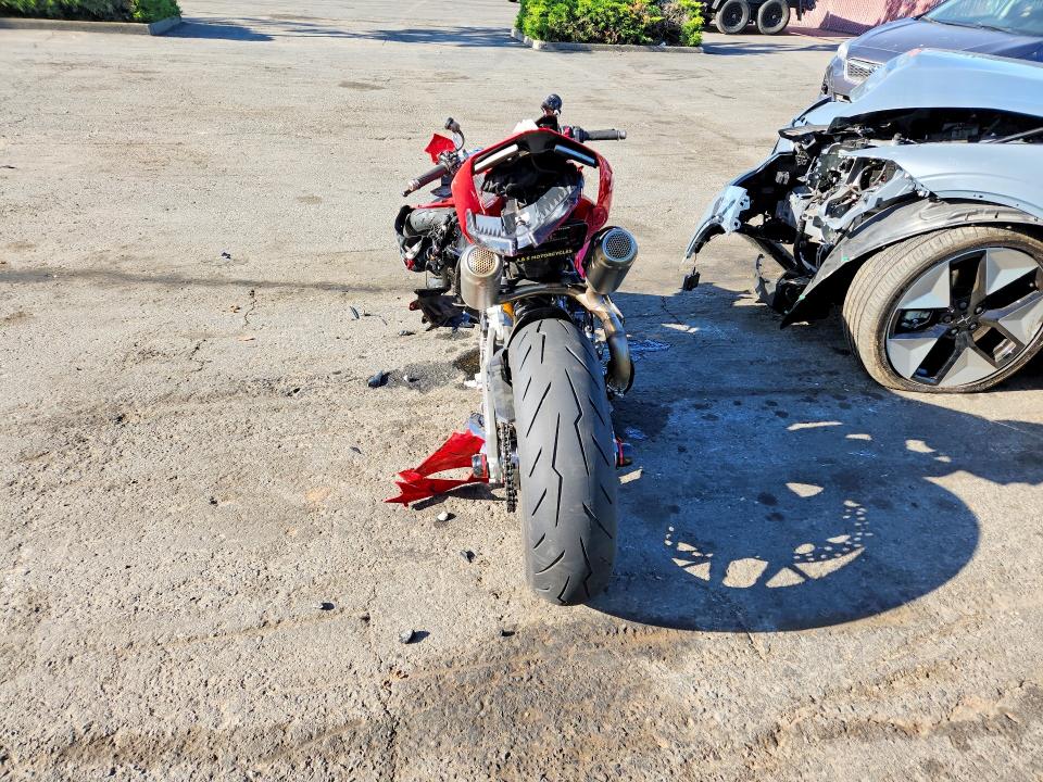 Продаж на аукціоні авто 2025 Ducati Panigale, vin: ZDMHAU8T9SB001276, номер лоту: 53655836