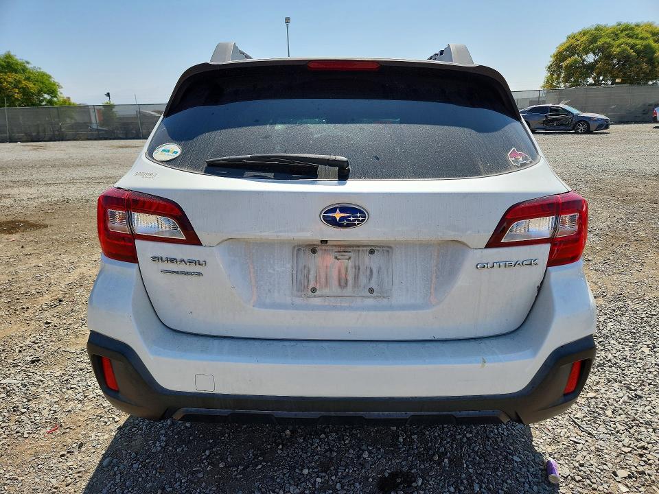 2018 Subaru Outback მანქანა იყიდება აუქციონზე, vin: 4S4BSAAC6J3229537, აუქციონის ნომერი: 54336396