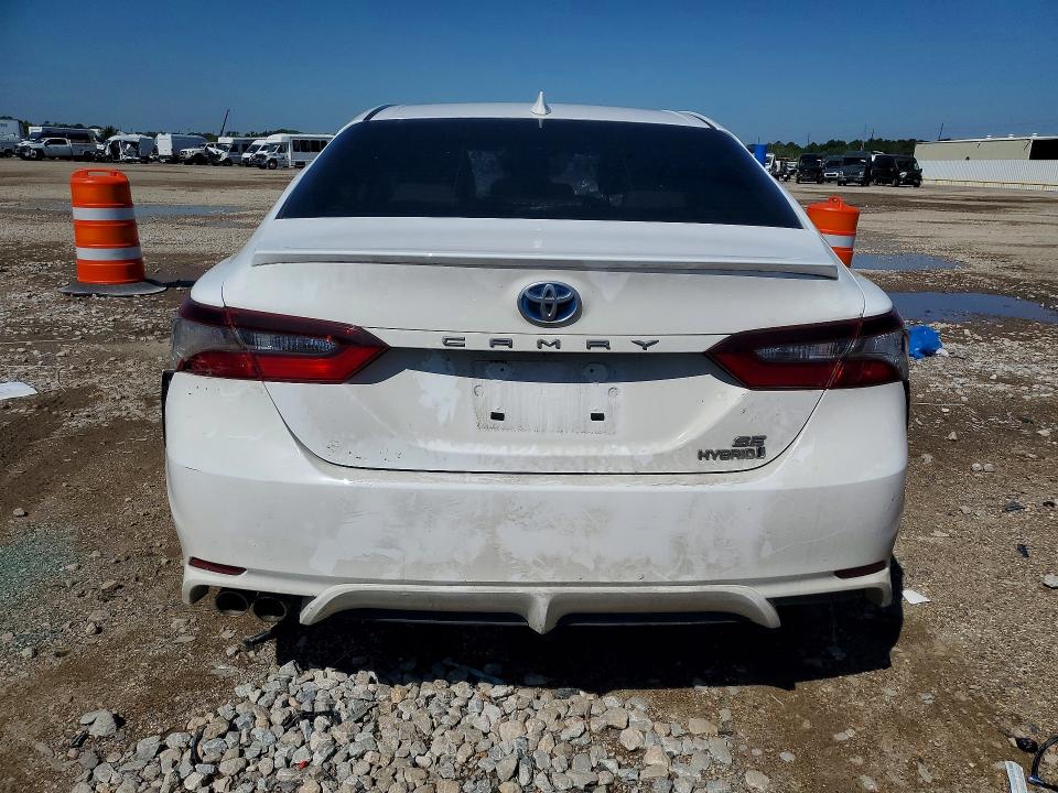 Продаж на аукціоні авто 2022 Toyota Camry Hybrid, vin: 4T1G31AK1NU582651, номер лоту: 53325896