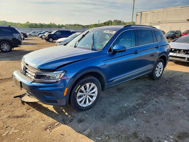 54473696 :رقم المزاد ، 3VV2B7AX3JM176855 vin ، 2018 Volkswagen Tiguan مزاد بيع