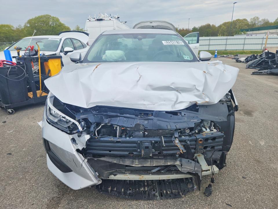 52849016 :رقم المزاد ، 3N1AB8CVXNY228480 vin ، 2022 Nissan Sentra مزاد بيع