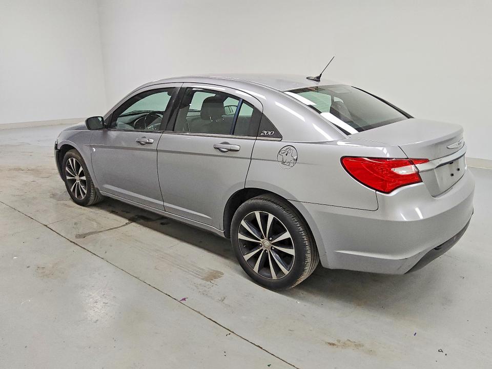 2013 Chrysler 200 მანქანა იყიდება აუქციონზე, vin: 1C3CCBBB8DN516019, აუქციონის ნომერი: 52562986