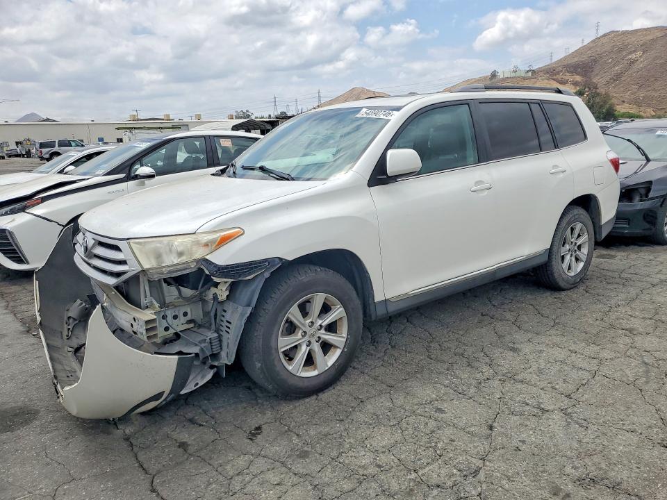 2011 Toyota Highlander მანქანა იყიდება აუქციონზე, vin: 5TDZK3EH8BS025780, აუქციონის ნომერი: 54890746