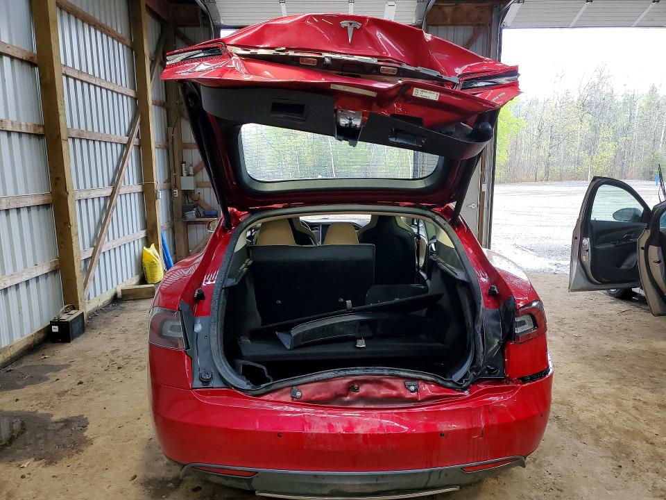 Продажа на аукционе авто 2014 Tesla Model S, vin: 5YJSA1H16EFP60564, номер лота: 52736826