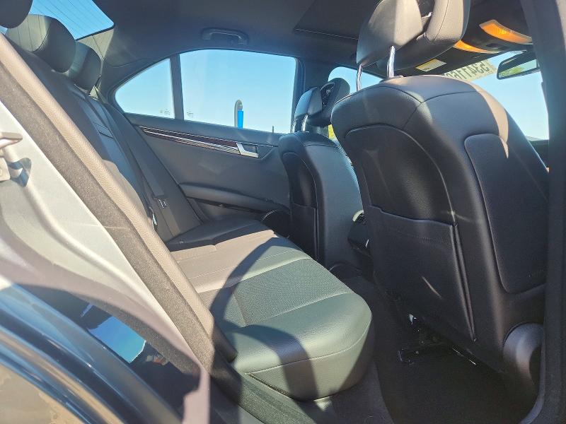 Продажа на аукционе авто 2012 Mercedes-benz C, vin: WDDGF4HB8CR228568, номер лота: 53411606
