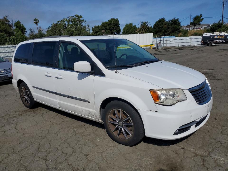Auction sale of the 2015 Chrysler Town & Country, vin: 2C4RC1BG6FR510124, lot number: 51858806