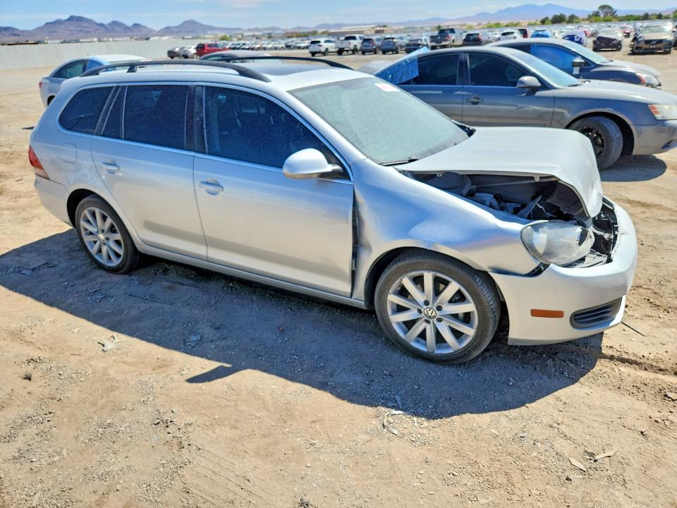 49610416 :رقم المزاد ، 3VWTZ7AJ2AM698416 vin ، 2010 Volkswagen Jetta مزاد بيع