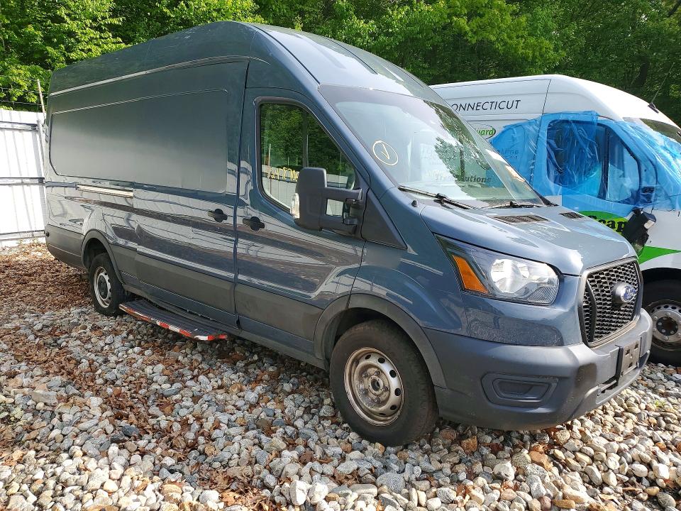 52478706 :رقم المزاد ، 1FTBR3X84MKA83082 vin ، 2021 Ford Transit مزاد بيع