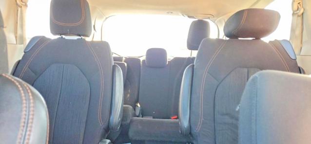 Продаж на аукціоні авто 2017 Chrysler Pacifica, vin: 2C4RC1DG2HR633869, номер лоту: 52692416
