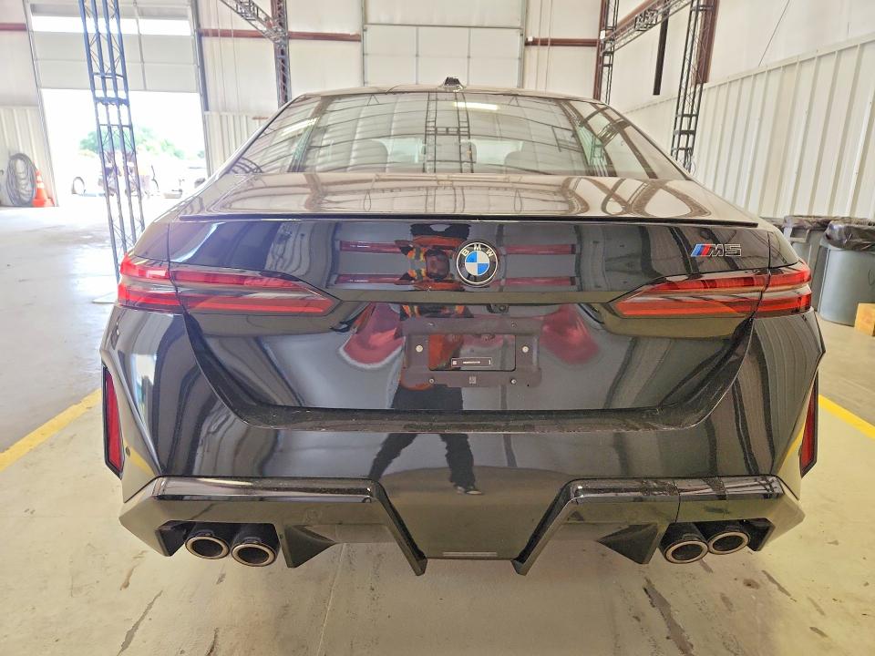 52913906 :رقم المزاد ، WBS83FK05TCV11581 vin ، 2026 Bmw M5 مزاد بيع