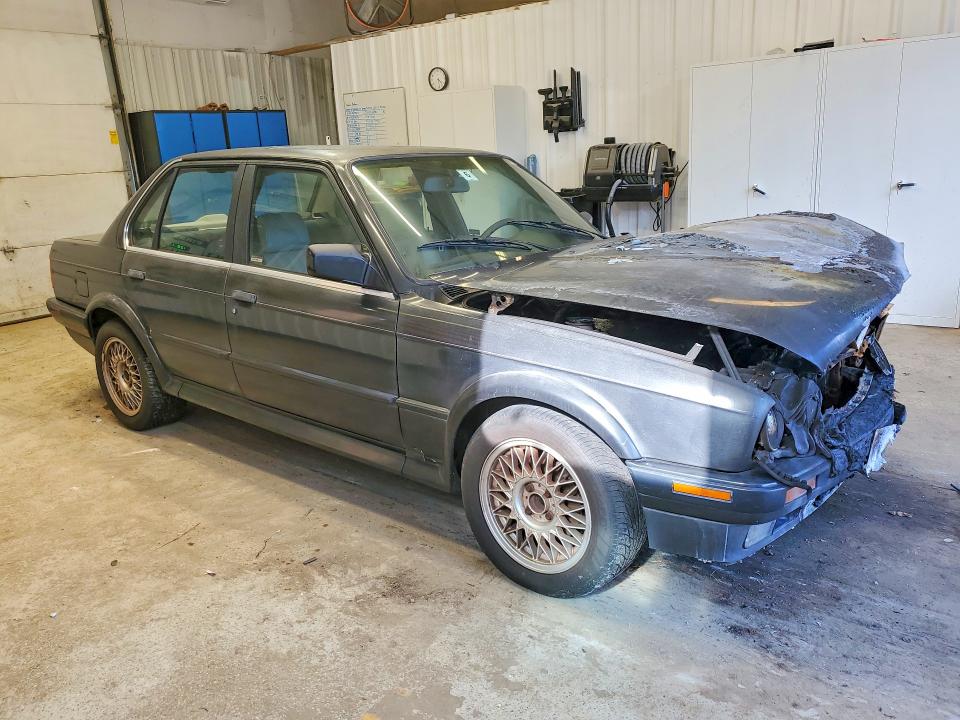 1991 Bmw 325 მანქანა იყიდება აუქციონზე, vin: WBAAE0319MED52707, აუქციონის ნომერი: 53266836
