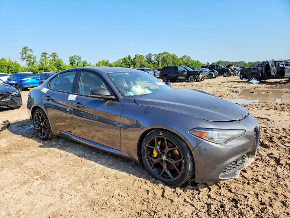 2020 Alfa Romeo Giulia მანქანა იყიდება აუქციონზე, vin: ZARFAMAN0L7632149, აუქციონის ნომერი: 55074026