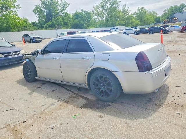 52381026 :رقم المزاد ، 2C3KA63H97H637604 vin ، 2007 Chrysler 300c مزاد بيع