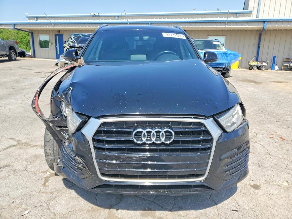 53721696 :رقم المزاد ، WA1BCCFS5JR011996 vin ، 2018 Audi Q3 مزاد بيع