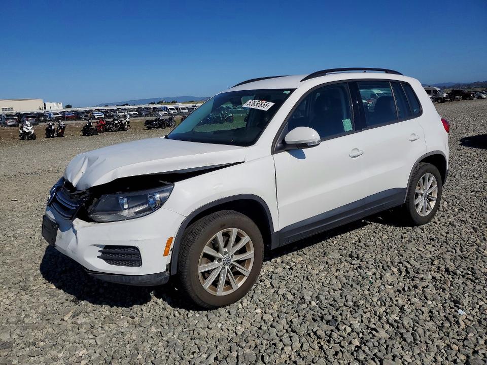 Auction sale of the 2017 Volkswagen Tiguan, vin: WVGAV7AX3HK042796, lot number: 53656856