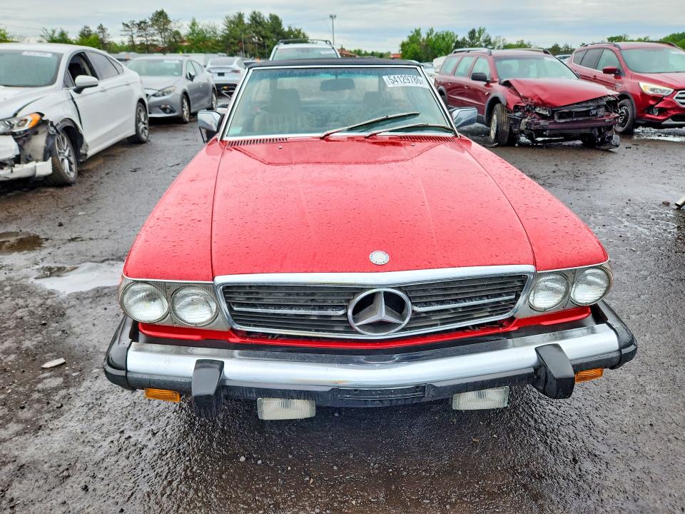 54129786 :رقم المزاد ، WDBBA48D4JA079963 vin ، 1988 Mercedes-benz 560 مزاد بيع