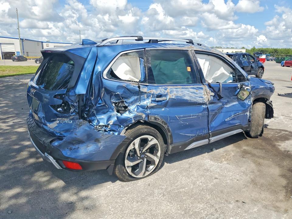 Продаж на аукціоні авто 2022 Subaru Forester, vin: JF2SKARCXNH451243, номер лоту: 54022526