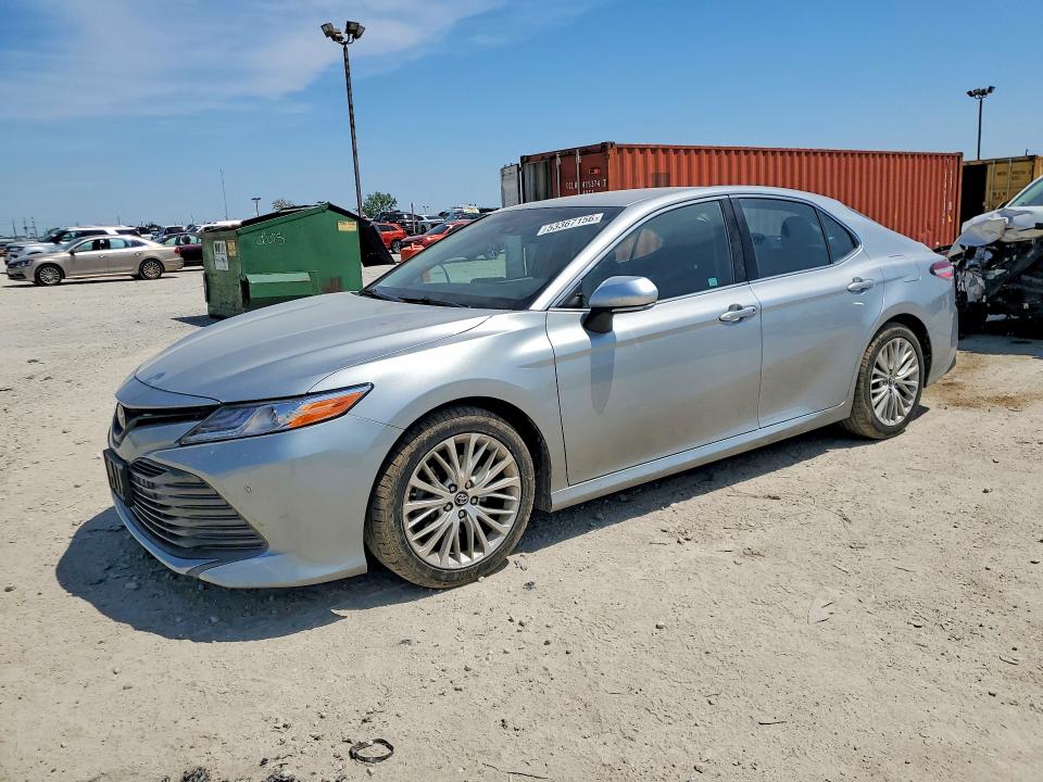 2018 Toyota Camry მანქანა იყიდება აუქციონზე, vin: 4T1B11HK6JU009678, აუქციონის ნომერი: 53367156