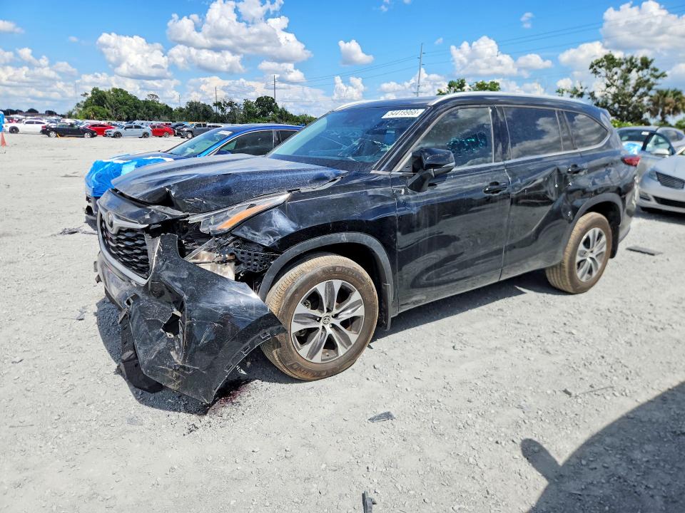 2022 Toyota Highlander მანქანა იყიდება აუქციონზე, vin: 5TDGZRBHXNS585847, აუქციონის ნომერი: 54419966