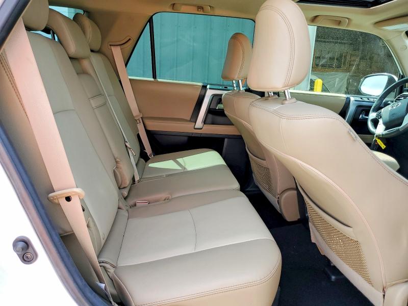 53964746 :رقم المزاد ، JTENU5JR1R6231774 vin ، 2024 Toyota 4runner مزاد بيع
