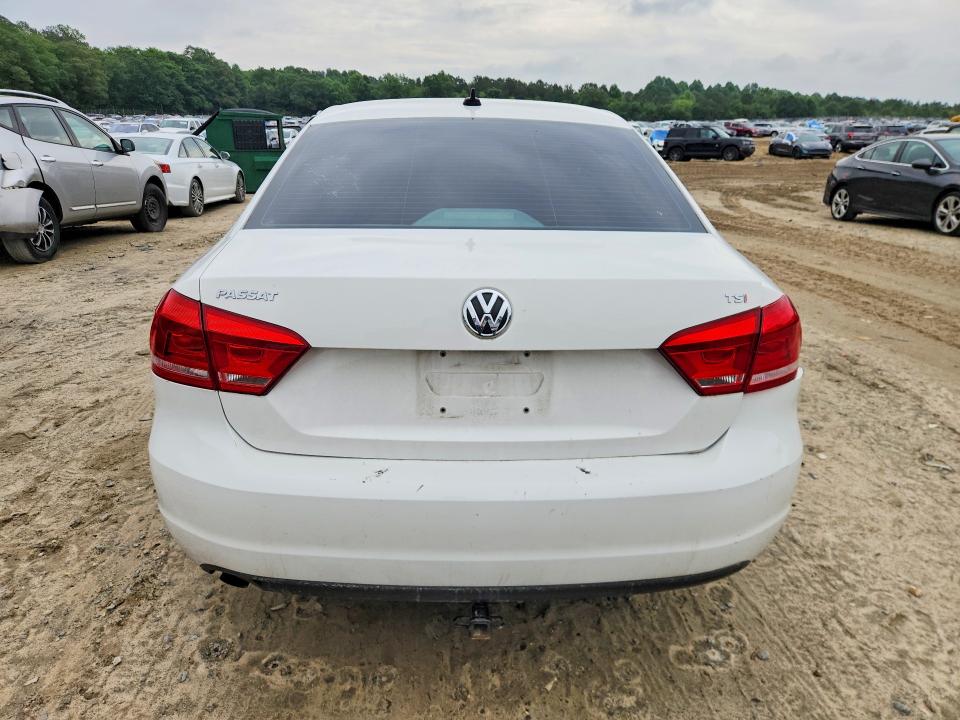 54475376 :رقم المزاد ، 1VWAT7A33FC068424 vin ، 2015 Volkswagen Passat مزاد بيع