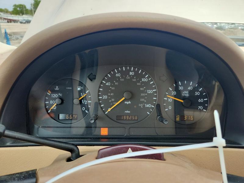 Продаж на аукціоні авто 2002 Mercedes-benz Ml, vin: 4JGAB54EX2A324342, номер лоту: 52401066