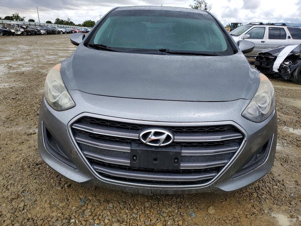 55441286 :رقم المزاد ، KMHD35LH5HU381397 vin ، 2017 Hyundai Elantra Gt مزاد بيع